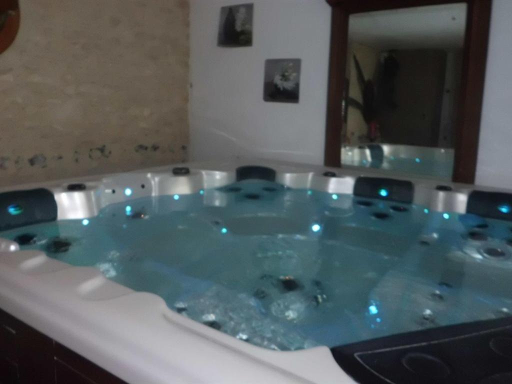 Le Clos Saint Paul Hotel Tourny Buitenkant foto